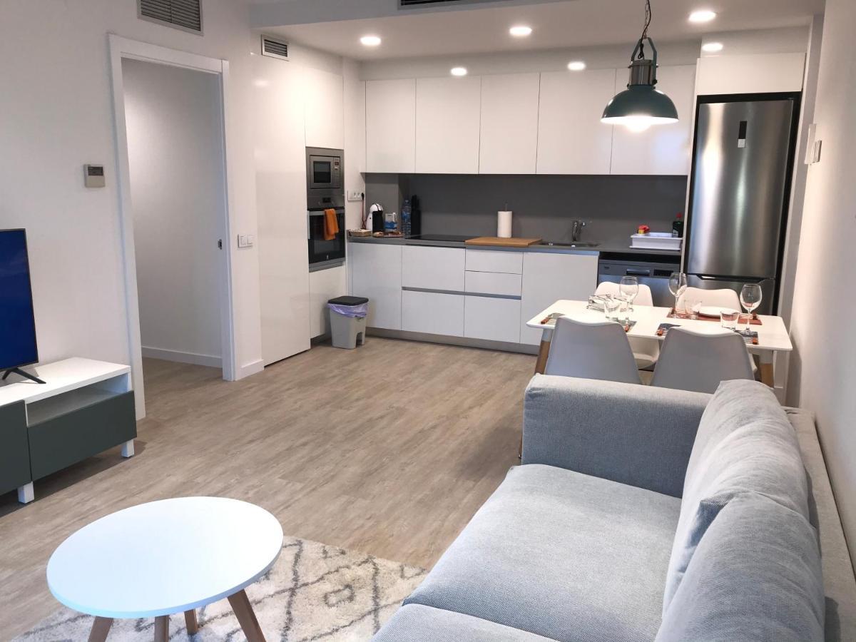 Llull Home Sant Adria de Besos Eksteriør bilde